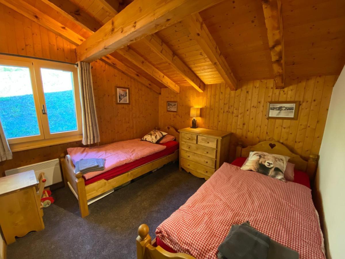 K2 Chalet ครองส์มอนตานา ภายนอก รูปภาพ