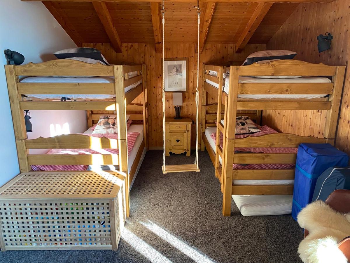 K2 Chalet ครองส์มอนตานา ภายนอก รูปภาพ